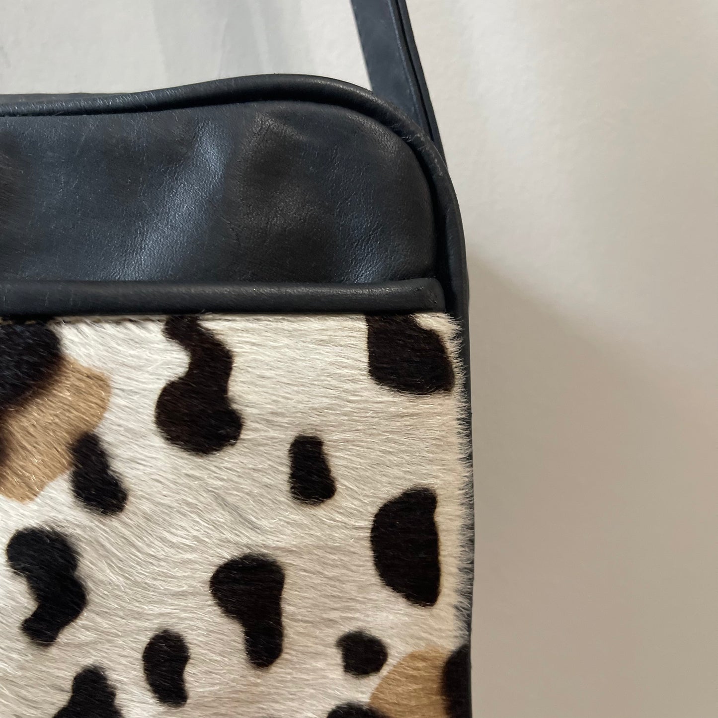 hair hide shoulder bag