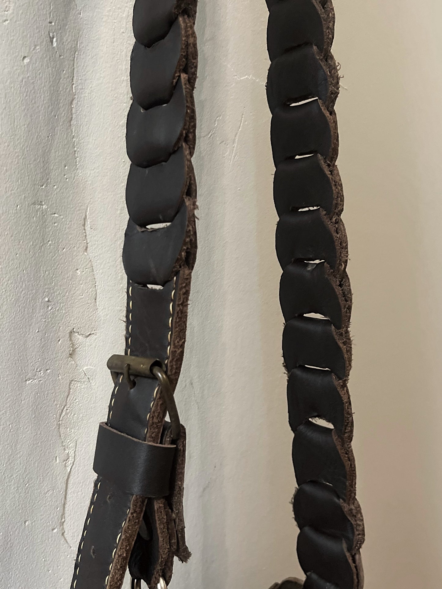 artisan bucket bag in leather