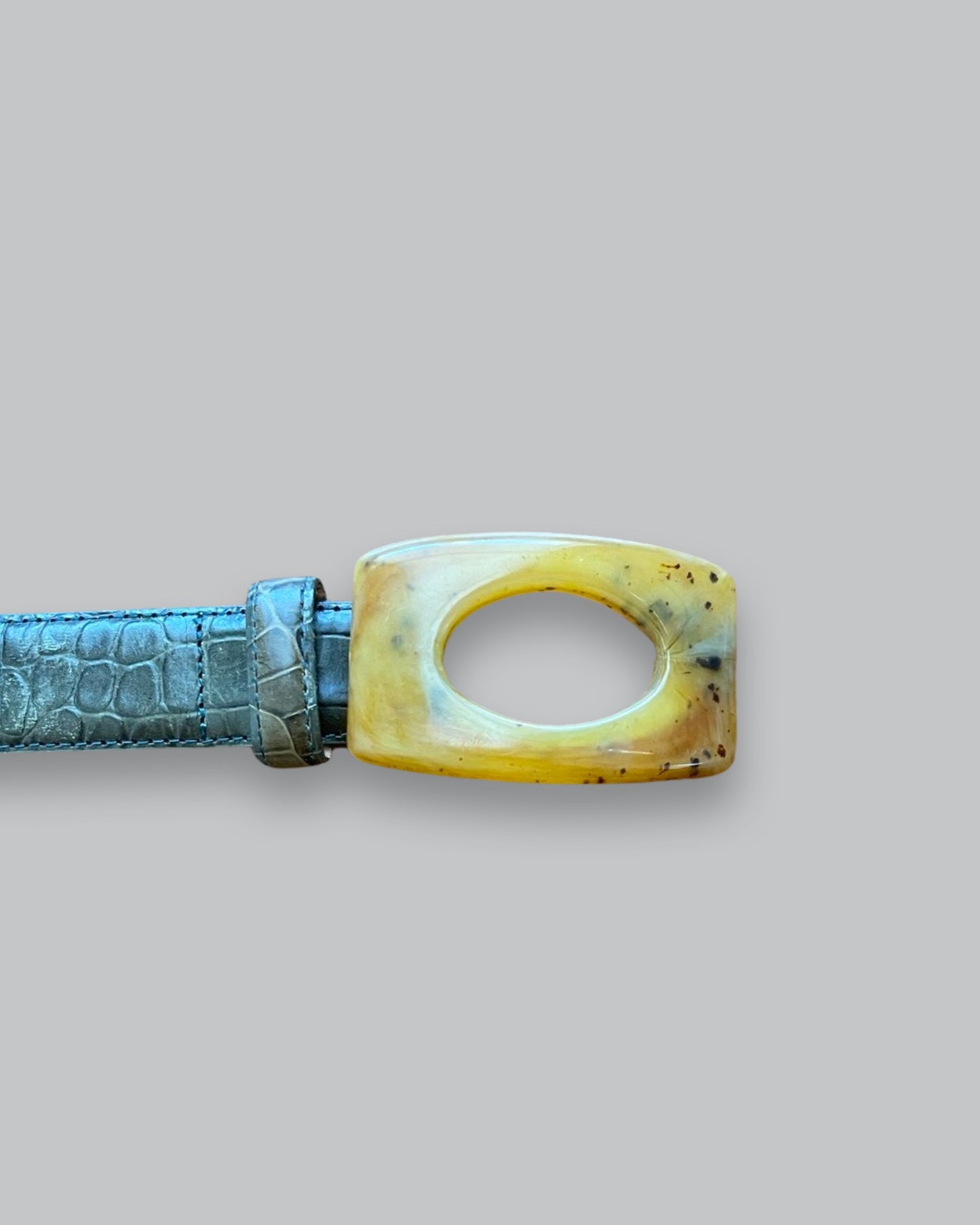 leather belt in olive