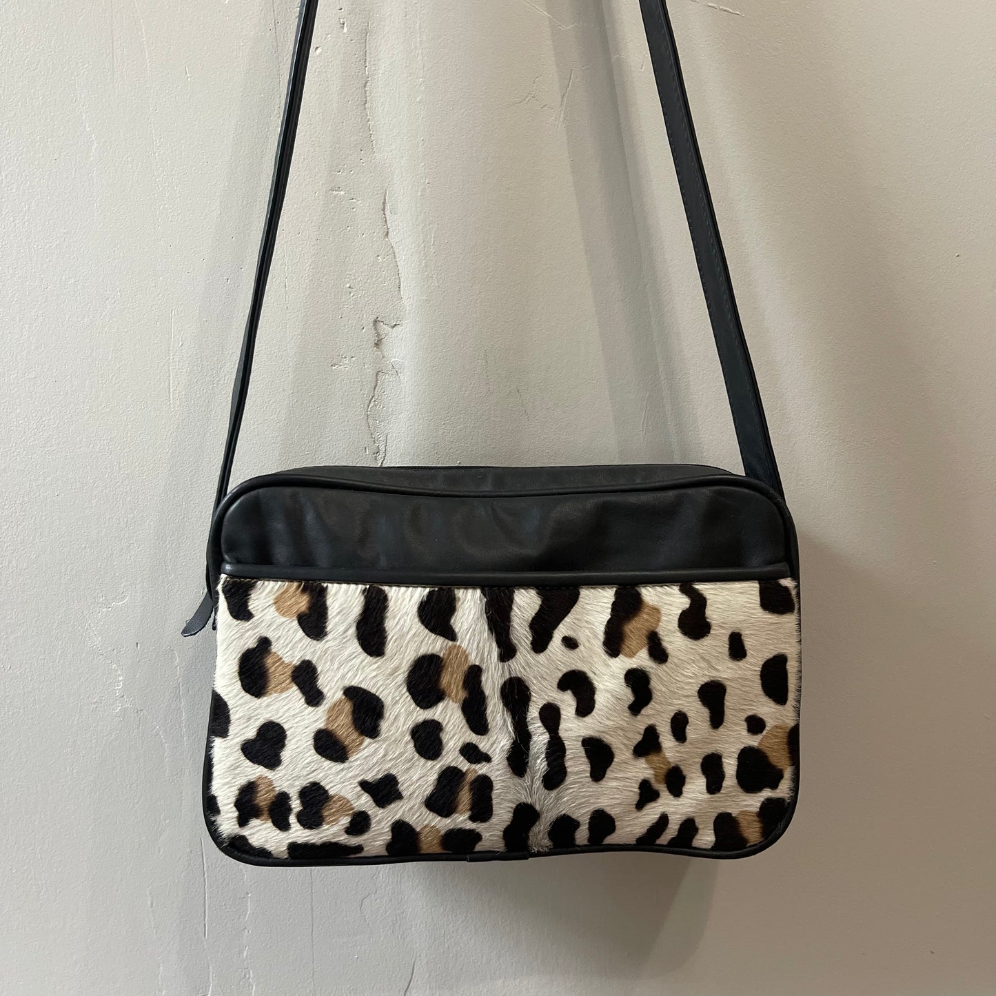 hair hide shoulder bag