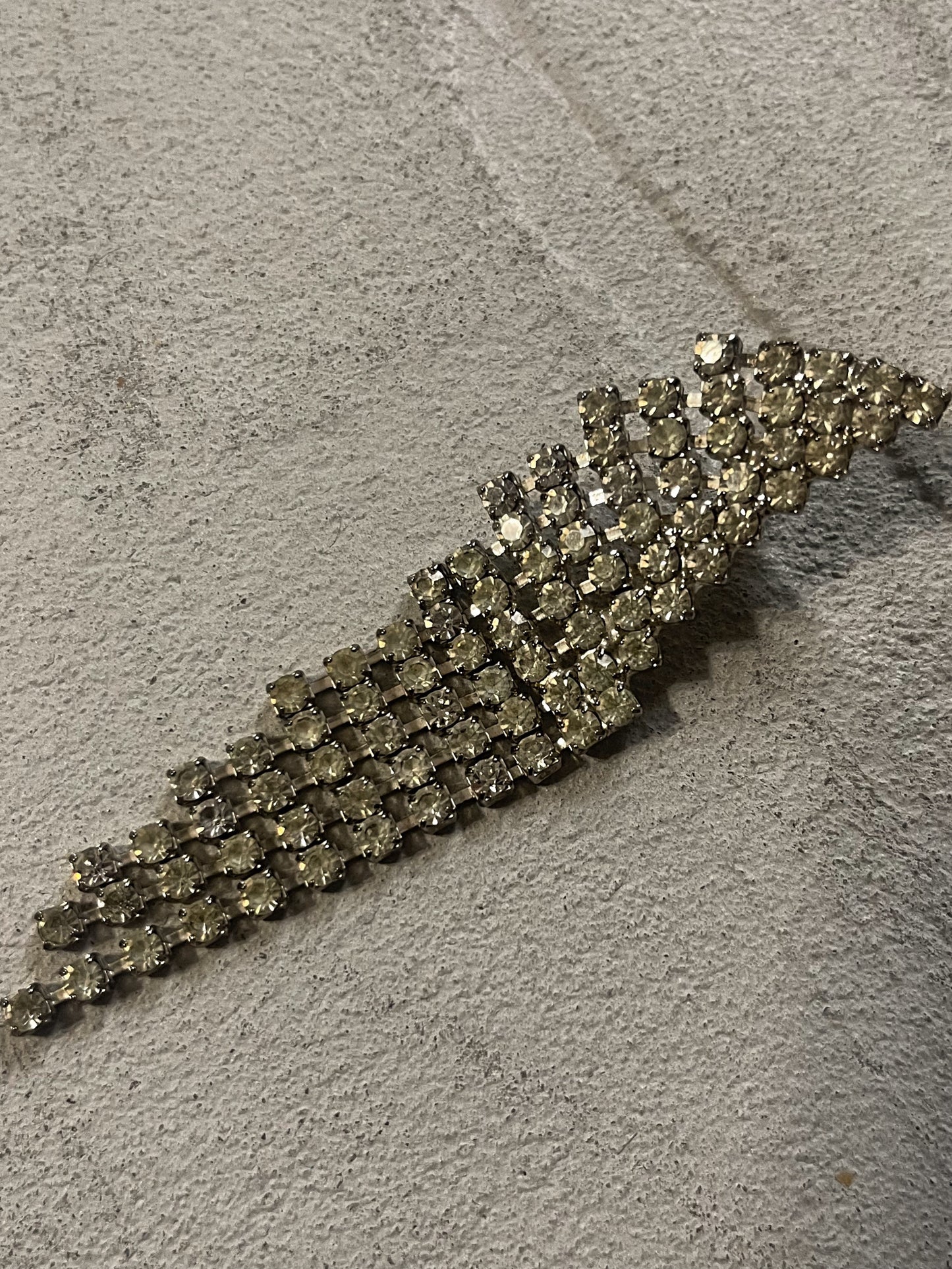 winged earrings in rhinestone