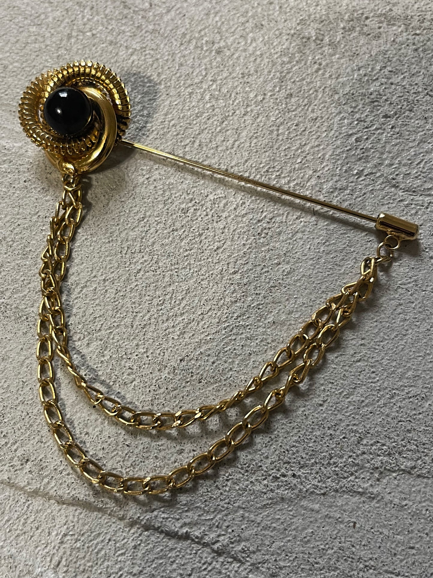 vintage pin, golden + black