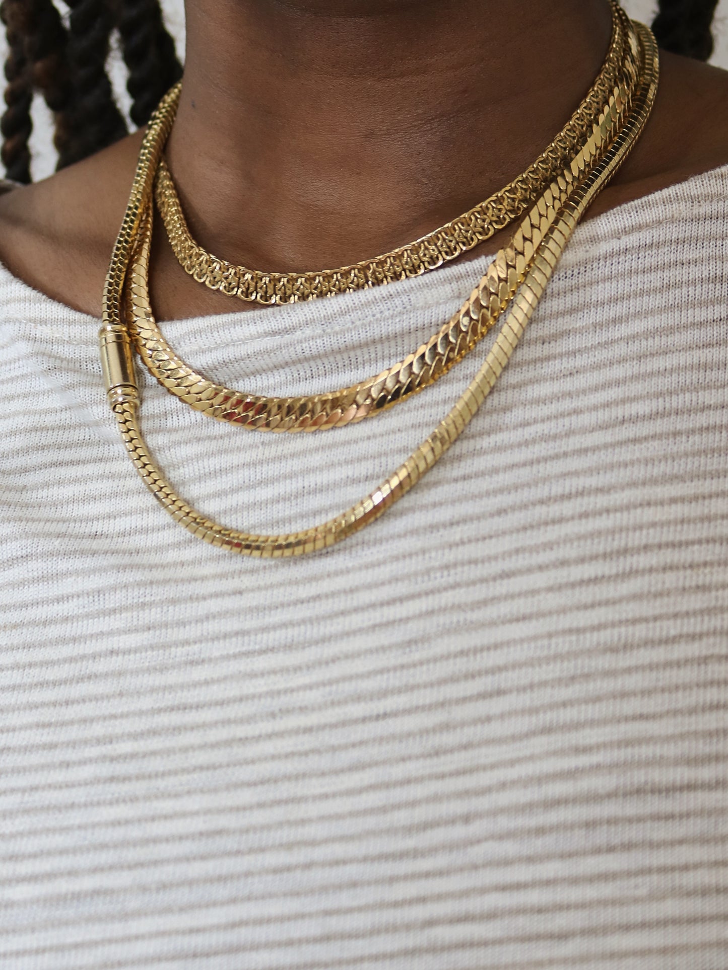 magnetic necklace, golden