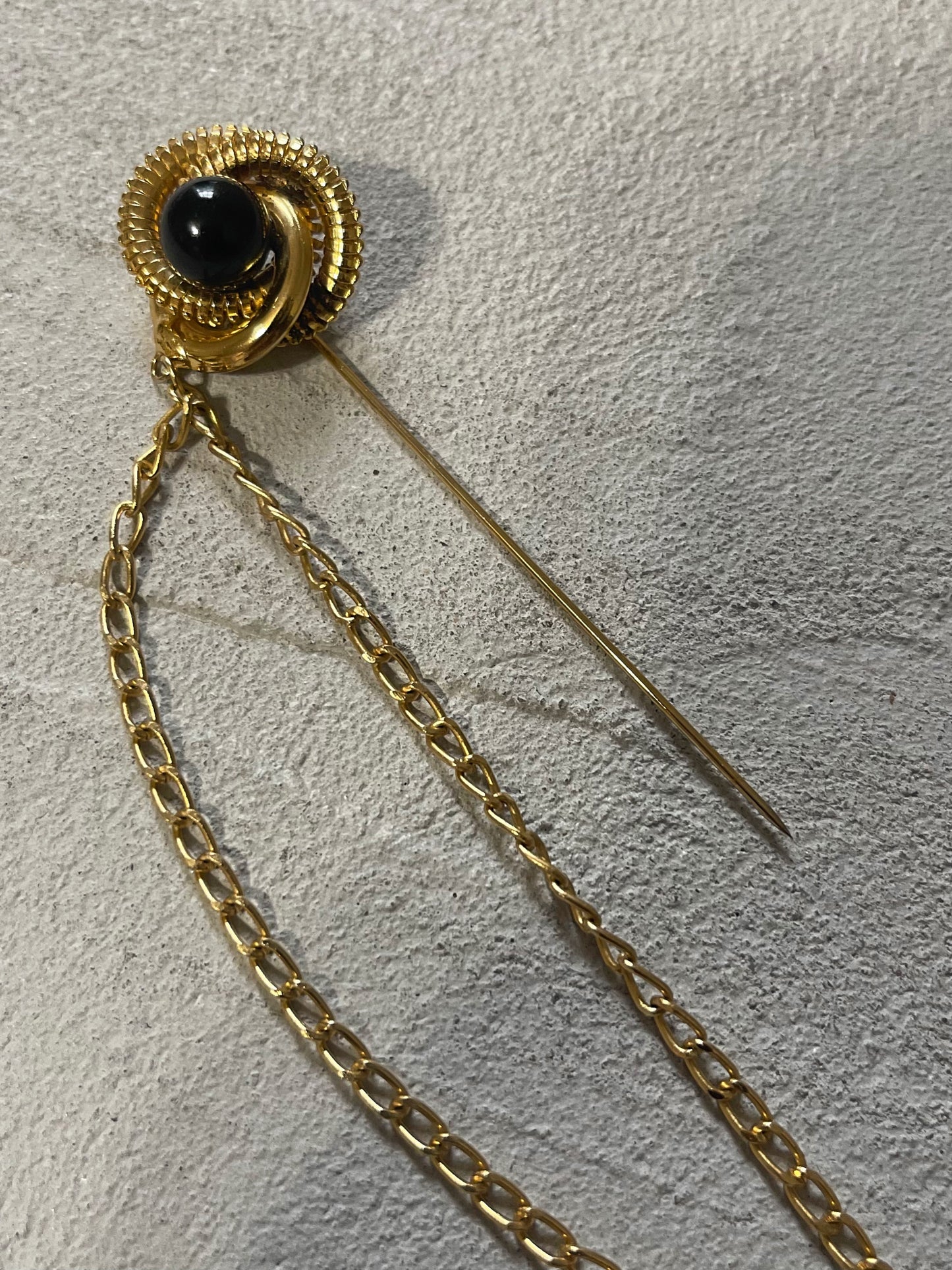 vintage pin, golden + black