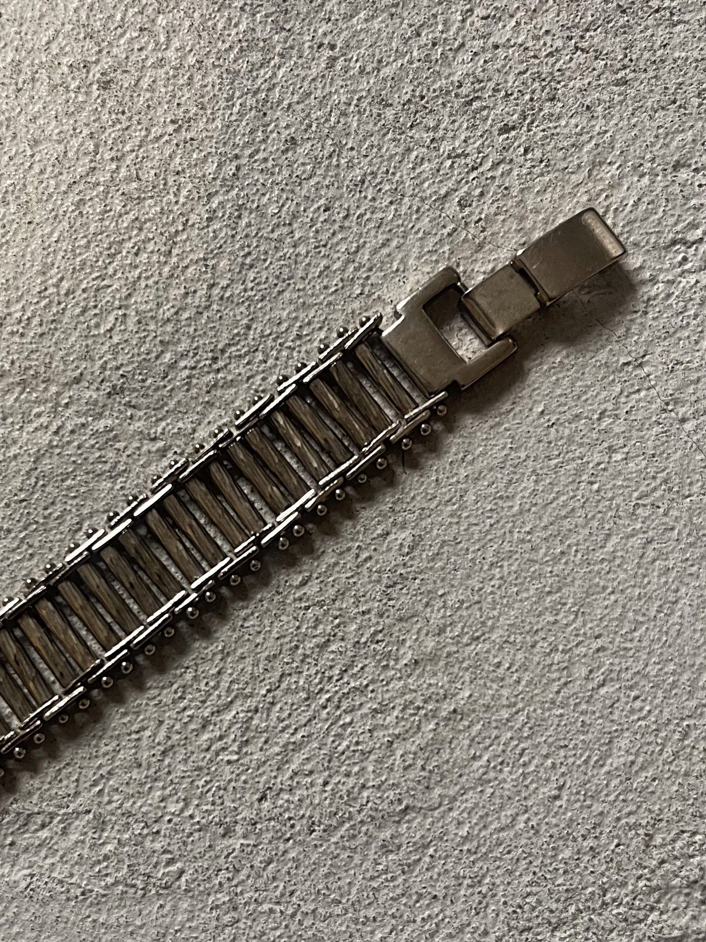 silver toned bridge bracelet