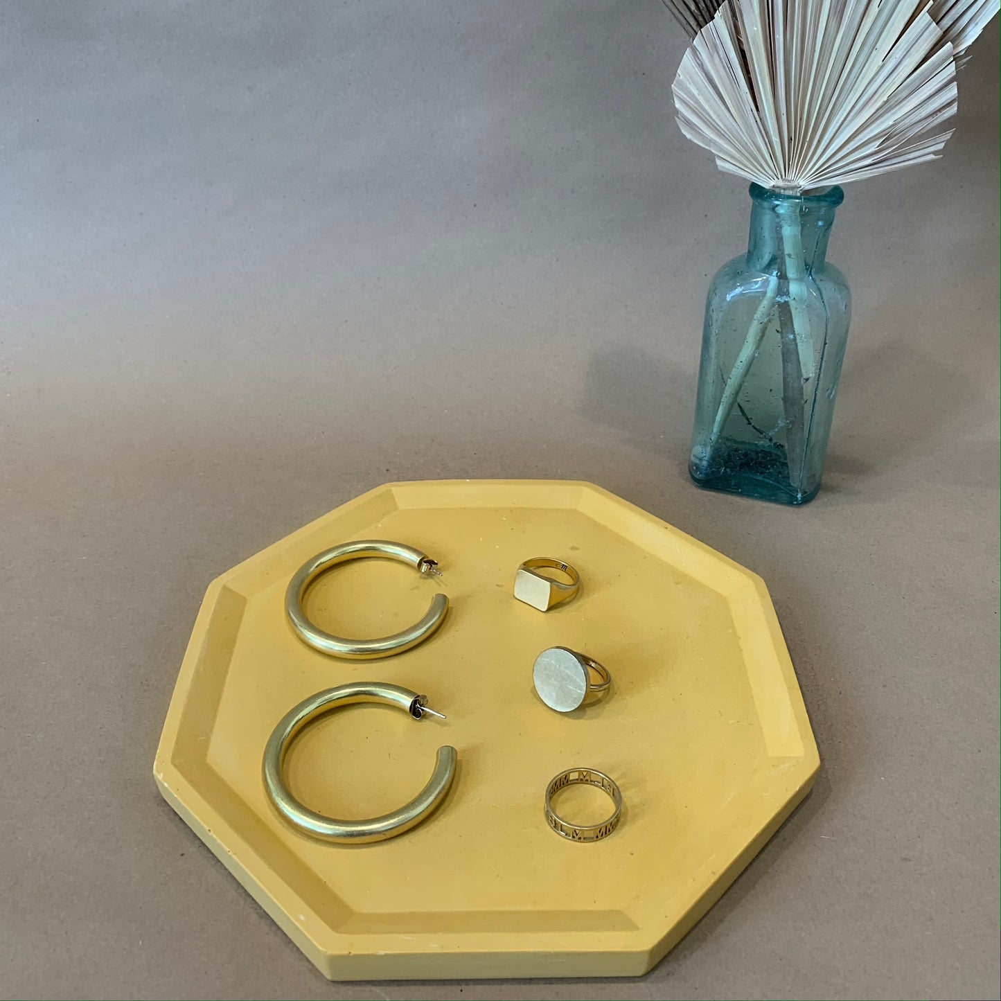 Graceful Tray