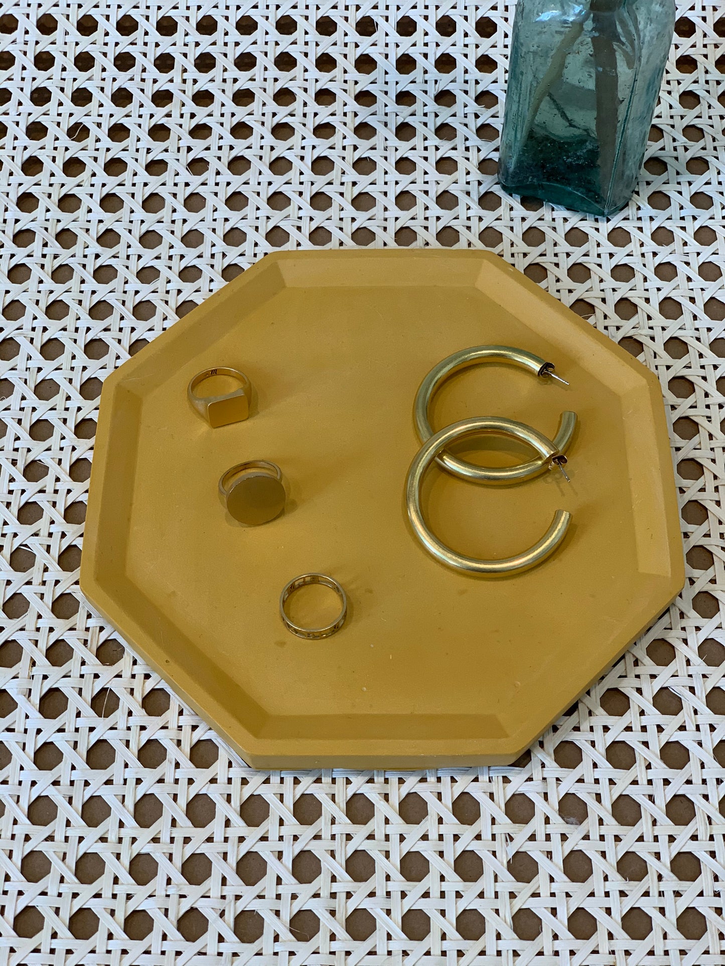 Graceful Tray